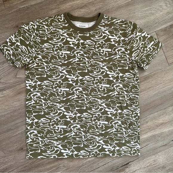 Men’s Hudson Tee​ - Picture 1 of 3
